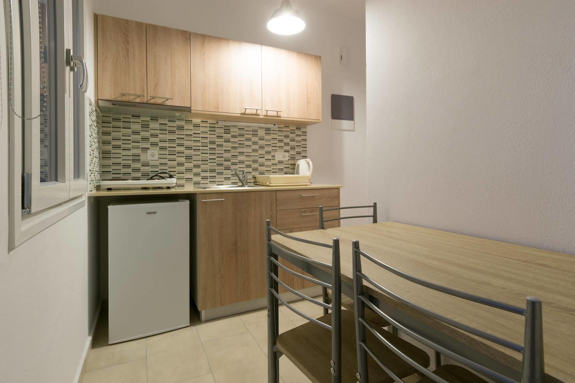 Socrates Apartmens & Restaurant ミラトス エクステリア 写真